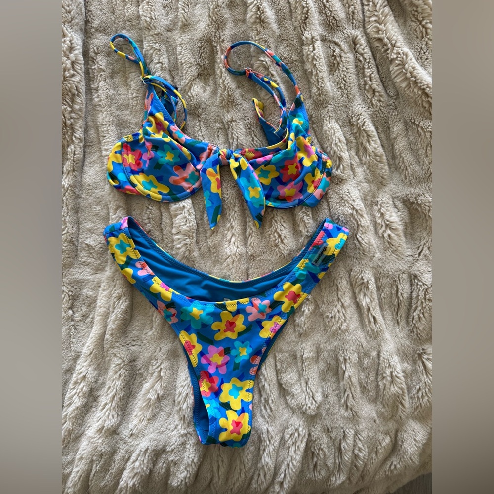 Blackbough Bikini in Floral Punch (S top & M bottom)